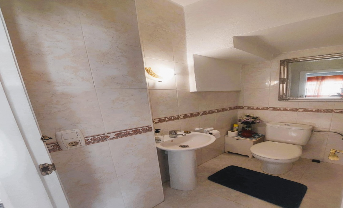 Torrevieja- 03181- Espagne, 3 Chambres à coucher Chambres à coucher, ,2 Salle de bainSalle de bain,Chalet,Seconde main,2733